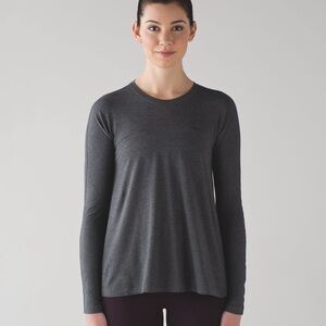 Lululemon Acadia Long Sleeve
Heathered Pitch Grey